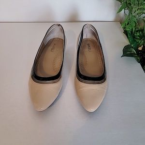 Vaneli Women's Patent Flats Shoes Size 8.5W